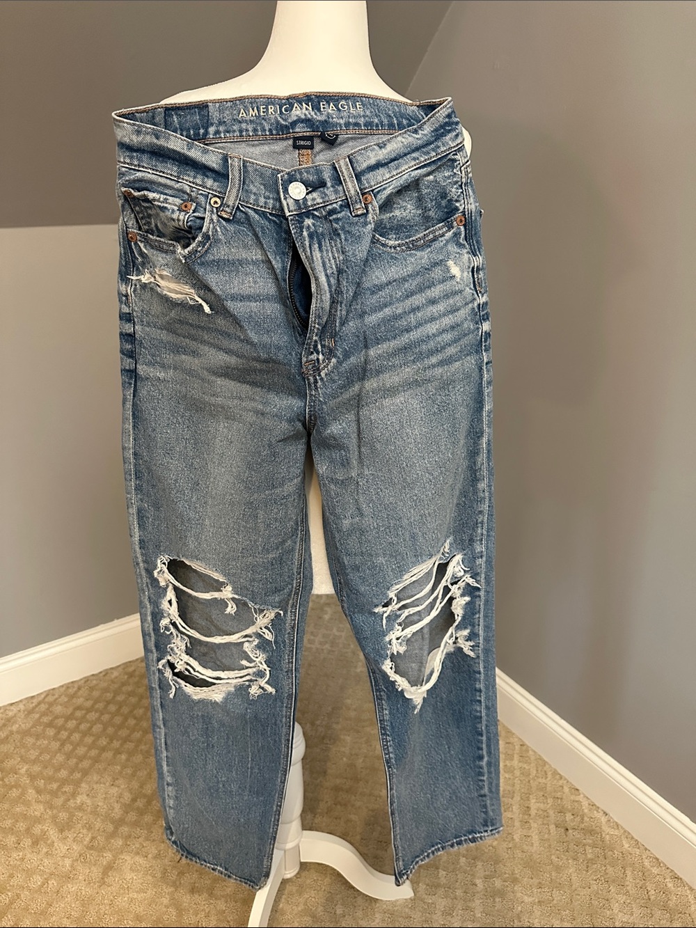 American Eagle Outfitters Light Blue Highest Rise Baggy Straight Jeans